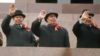 Минэнерго до конца 2026 года возьмет под жесткий контроль объемы производства бензина и дизтоплива, внутренние отгрузки и экспорт, а также рост цен на АЗС — это ответ на массовые удары беспилотников по российским нефтеперерабатывающим заводам и дефицит топлива в регионах.