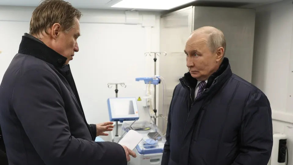 Президент поручил министру здравоохранения увеличить охват репродуктивной диспансеризации в попытке остановить падение рождаемости. Между тем демографы фиксируют многолетнее снижение числа рождений и исторические минимумы.
