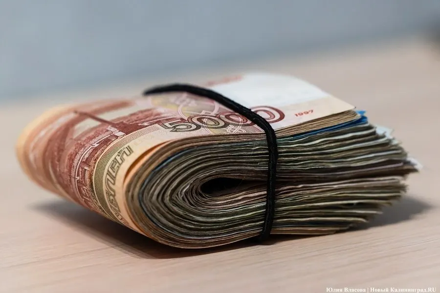 Объем кредитования физических лиц в Калининградской области достиг 212,8 млрд рублей за год; совокупный портфель — 263,4 млрд рублей, рост связан со снижением ключевой ставки.