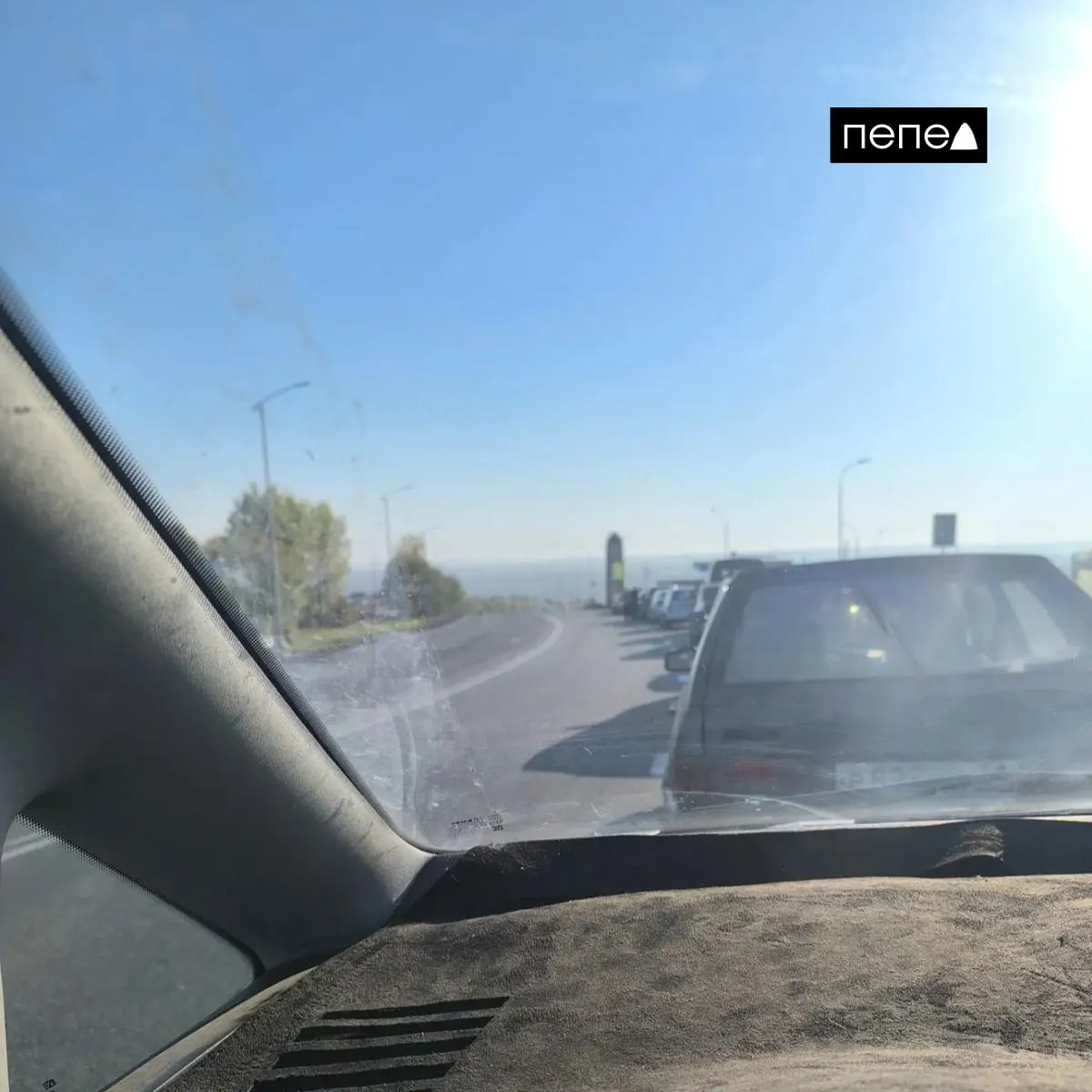 Глава региона сообщил о перераспределении топлива и планах поставок, что должно снизить дефицит бензина в Старом Осколе и Губкине.