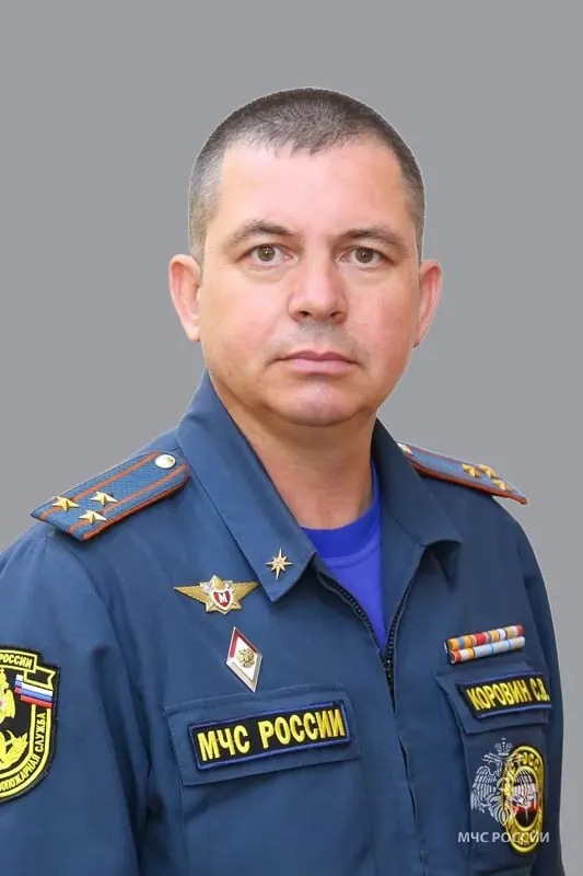 Сергей Коровин, полковник внутренней службы и уроженец Курганской области, 3 июня назначен начальником краевого управления МЧС. У него более 25 лет службы, участие в крупных спасательных операциях и многочисленные награды.