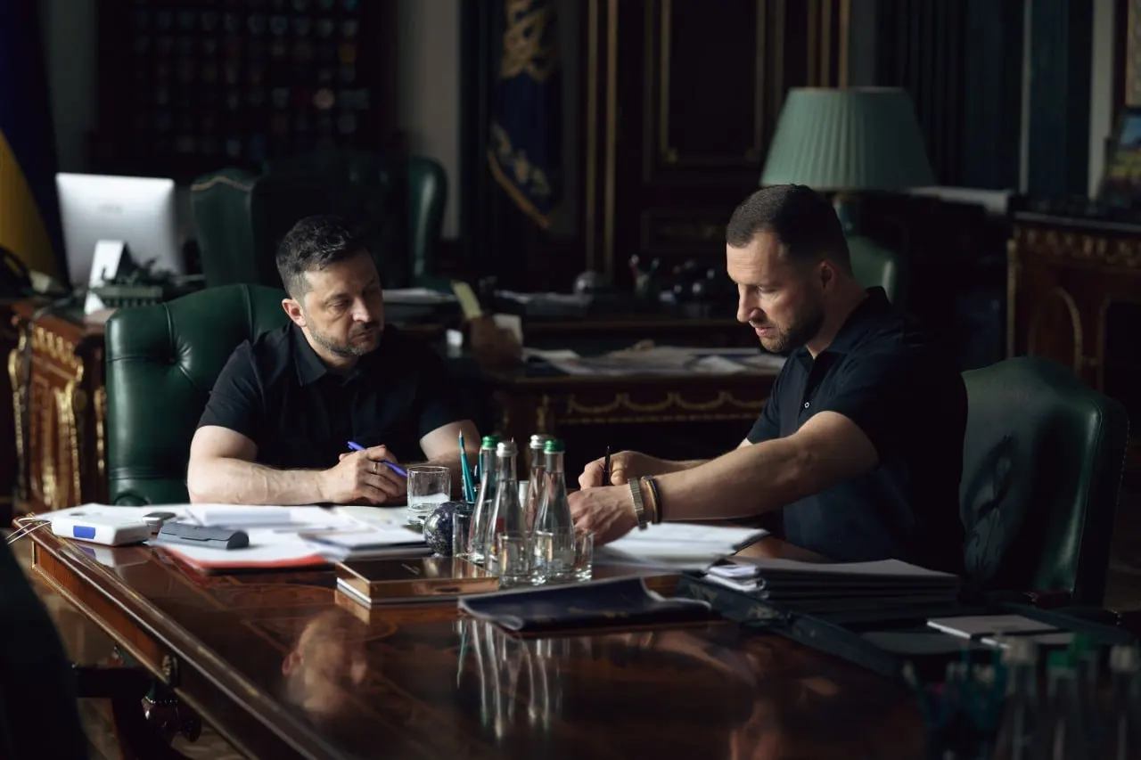 Украинский лидер объявил о начале 40-дневной операции спецслужбы с целью оказания давления на Россию и достижения прекращения войны.