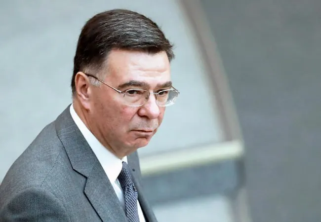 Заместитель министра иностранных дел Александр Панкин на Петербургском международном экономическом форуме заявил, что российская экономика устойчива и не сводится к роли сырьевого придатка.
