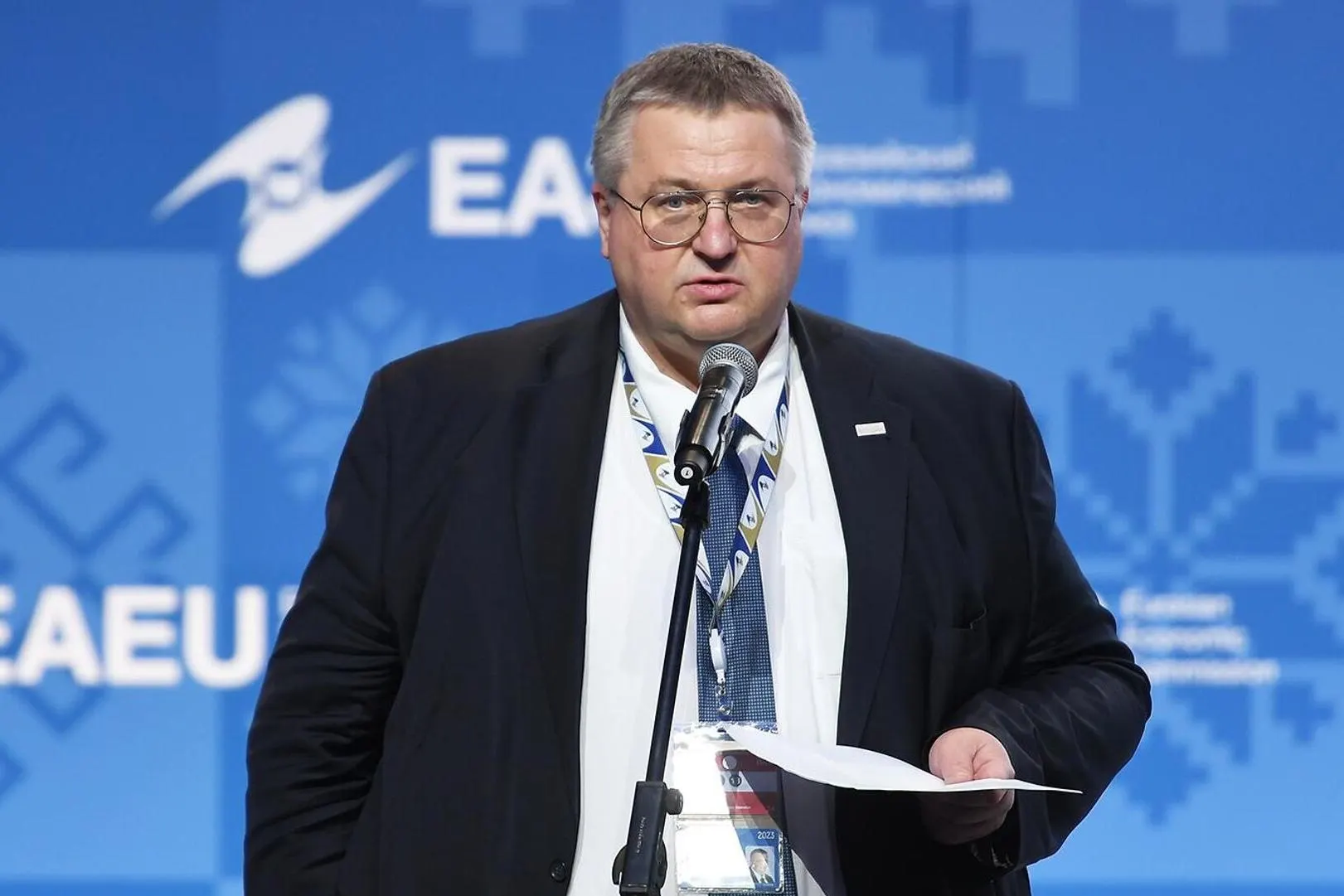 Вице‑премьер РФ заявил, что к декабрю проработают правовые последствия возможной приостановки членства Армении в Евразийском экономическом союзе. Решения будут зависеть от итогов выборов в Армении: при дальнейшем сближении Еревана с ЕС Россия готова пересмотреть поддержку и торговые преференции.