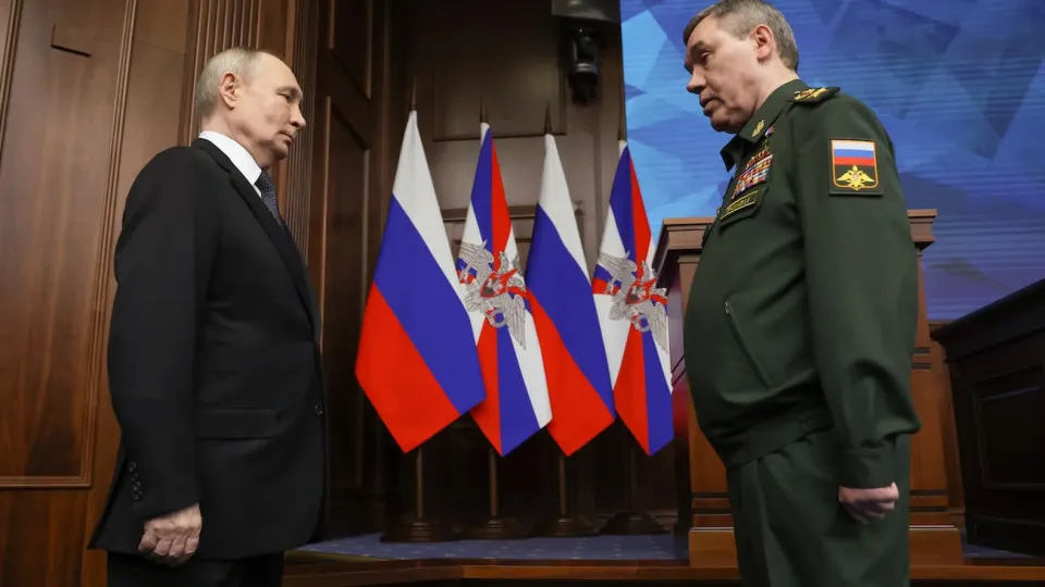 В мае российские войска совершили рекордное количество штурмовых атак — около 7 тысяч — при одновременных территориальных потерях и замедлении продвижения на фронте.