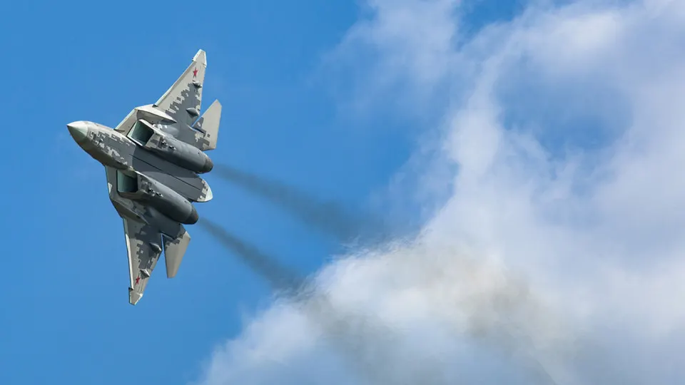 Минстерство потребовало выплатить неустойку по проекту «Дисплей-И7»: третий этап не завершён с ноября 2019 года, просрочка превышает шесть лет. Параллельно госпрограмма по импортозамещению электроники испытывает дефицит финансирования и снижает целевые показатели.