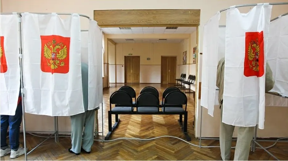 Новый документ для наблюдателей на выборах обсуждают политики: глава нижних палат и сопутствующая организация предлагают режим контроля, который вызывает сомнения в независимости. Различные партии оценивают инициативу по-разному.