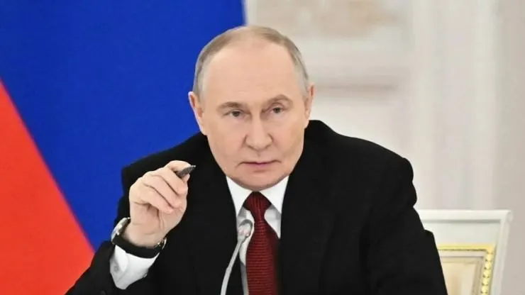 Президент России подписал указ о передаче долей Nestlé Кубань и Nestlé Россия во временное управление, включая активы логистики и розничных сетей.