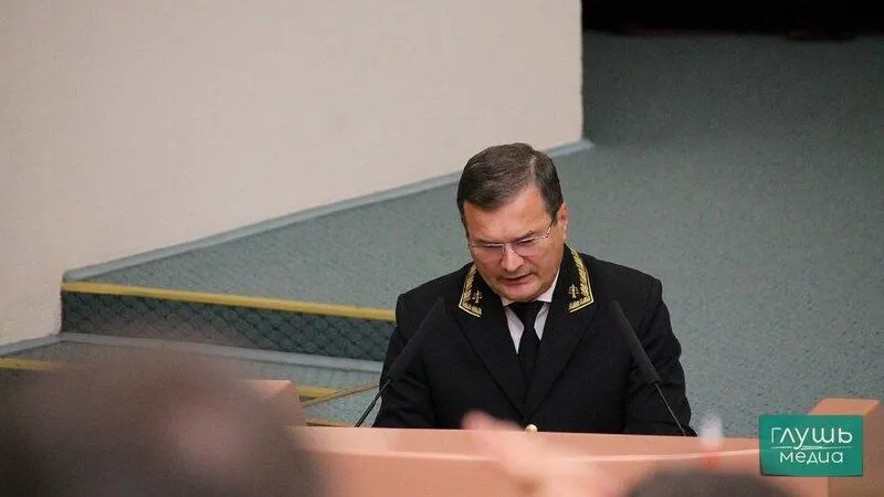 Дисциплинарное дело связано с многочисленными системными нарушениями в работе Саратовского областного суда и нехваткой надлежащего контроля со стороны руководства.