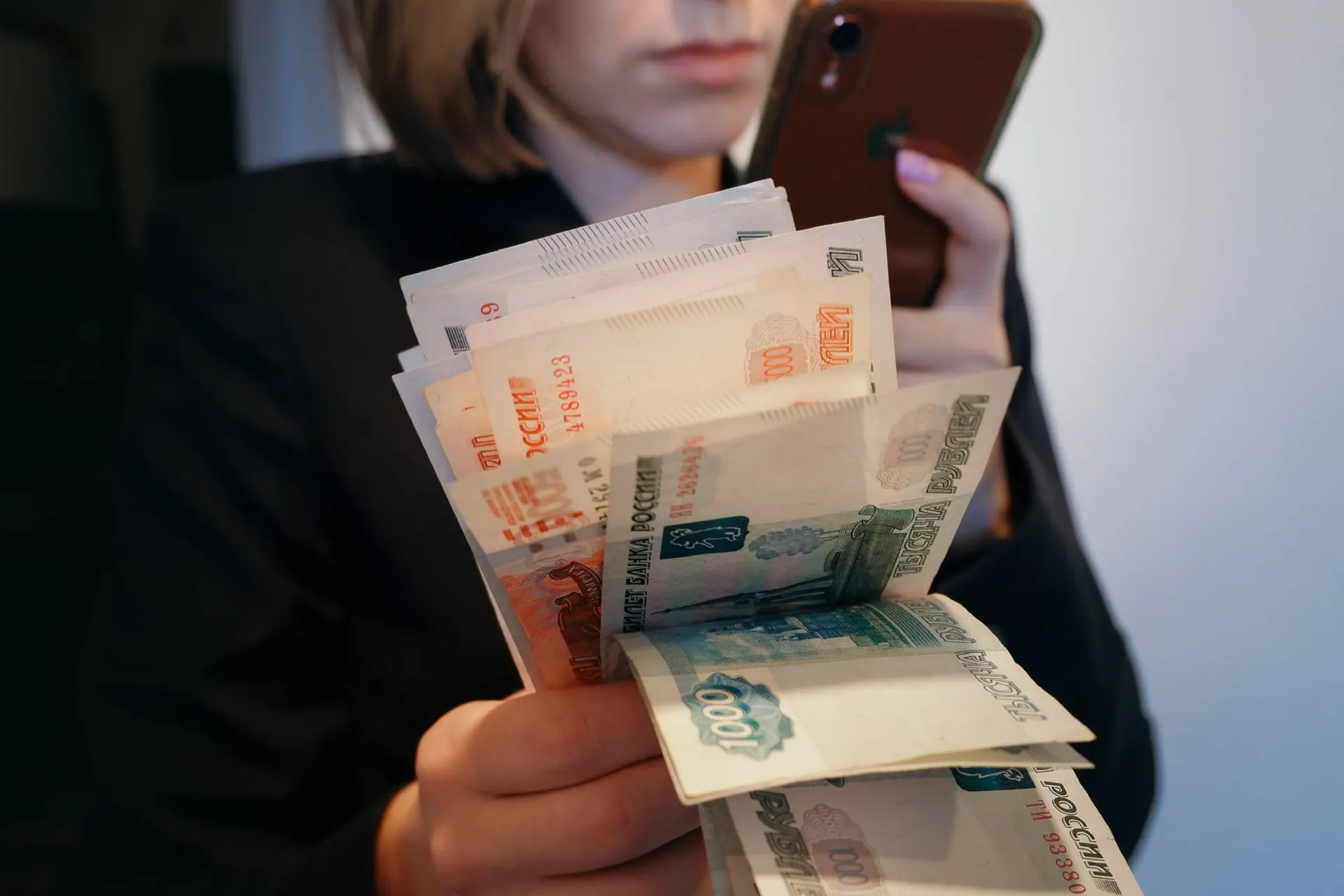 Разбор причин замедления экономики: ставки не так влияют, как другие факторы.