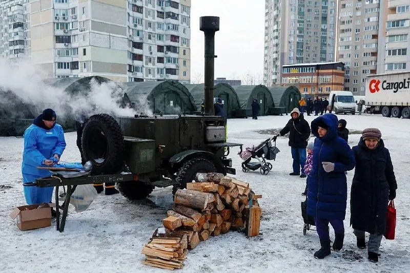 Независимая комиссия ООН пришла к выводу, что российские власти систематически наносили удары по энергетической инфраструктуре Украины, что квалифицируется как военные преступления и преступления против человечности.