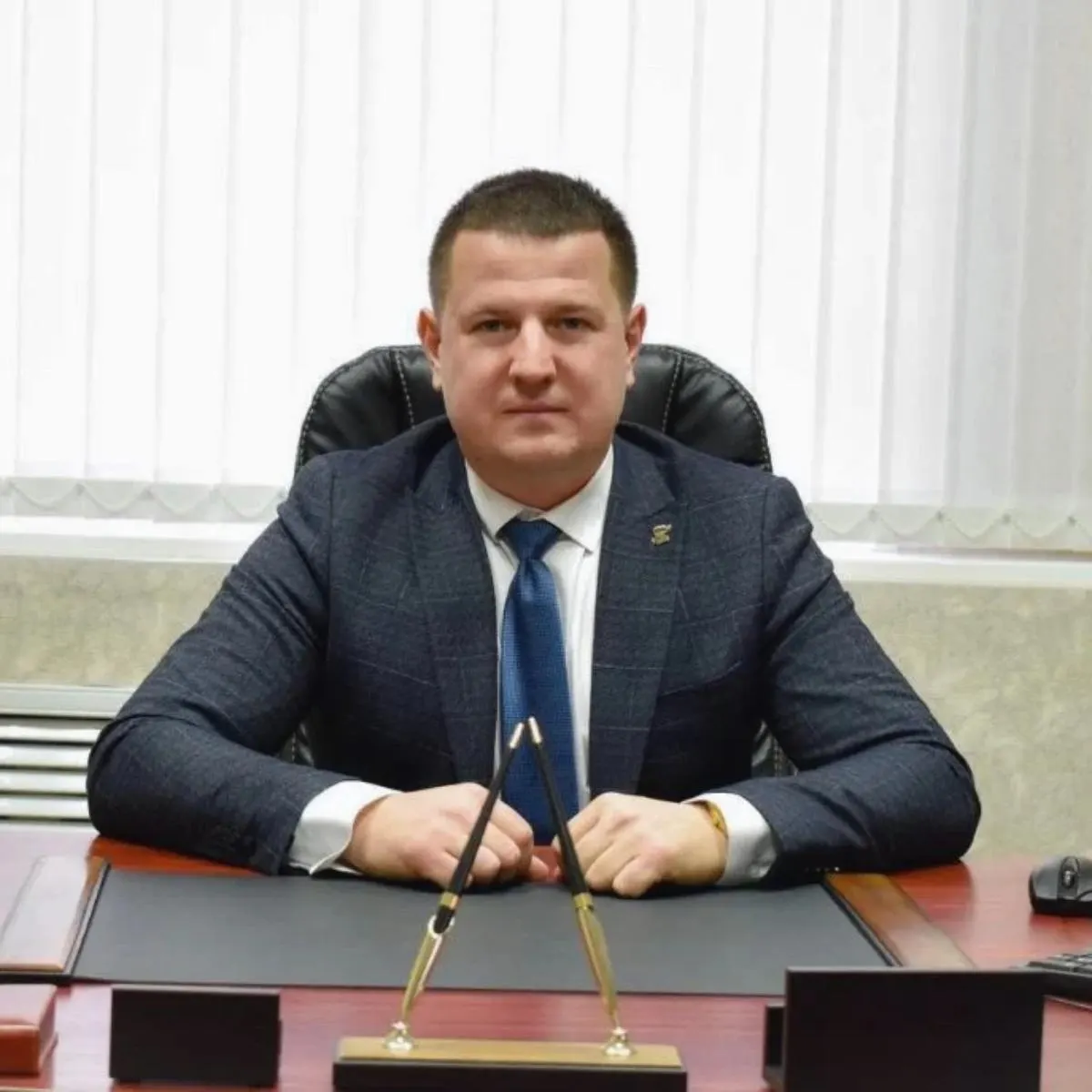 Глава администрации Краснояружского округа ушёл в отставку; уход связан с переходом на новое место работы.