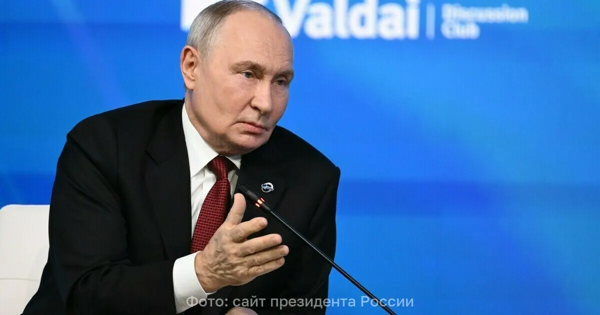 Президент России Владимир Путин сообщил, что россияне выстраивались в очереди на выборы, невзирая на угрозы со стороны Украины.